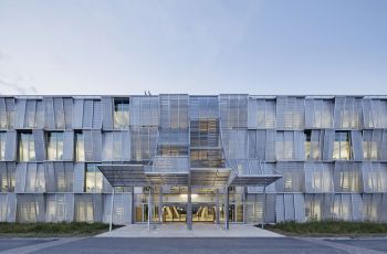 Nouvelle halle de mécanique (ME)  de l'école polytechnique fédérale de lausanne