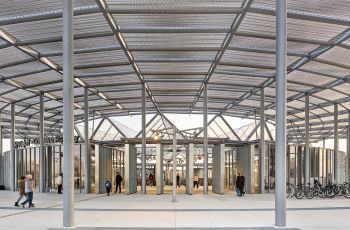 Villejuif-Gustave Roussy Station / Greater Paris